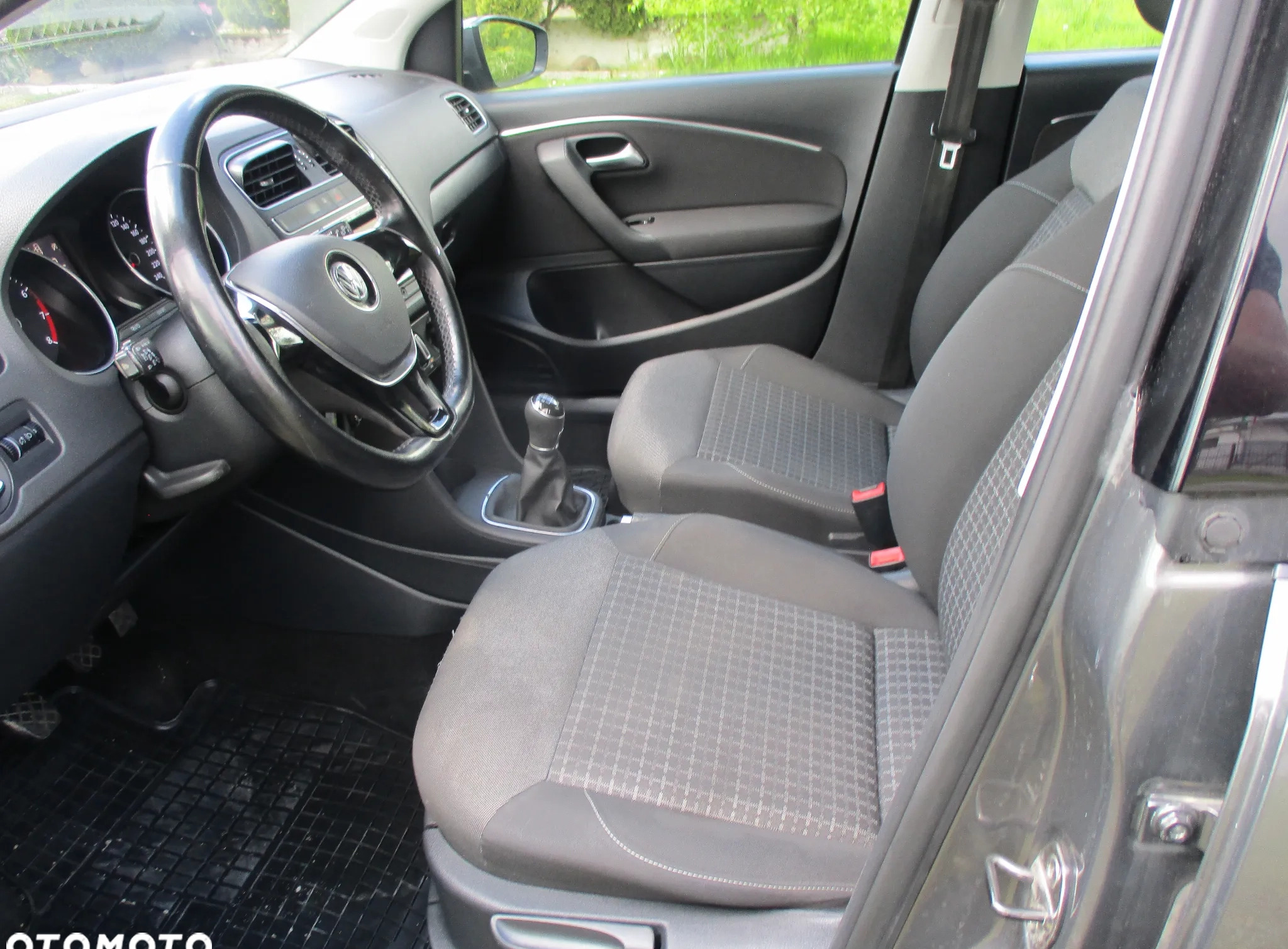 Volkswagen Polo cena 33900 przebieg: 116978, rok produkcji 2015 z Korfantów małe 562
